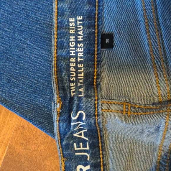Reitmans Straight leg ankle jeans (30" waist) - Picture 3 of 4